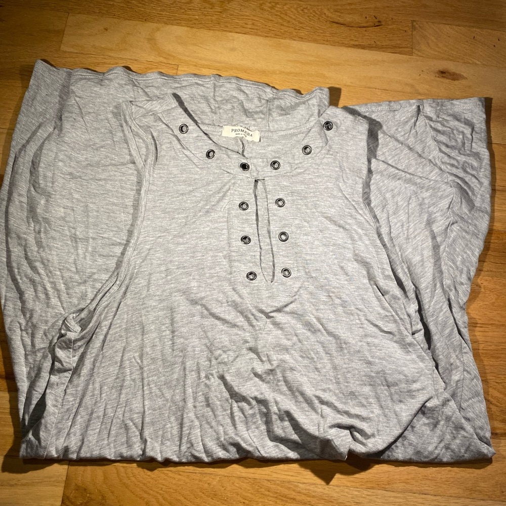 Foxy lady key hole dress